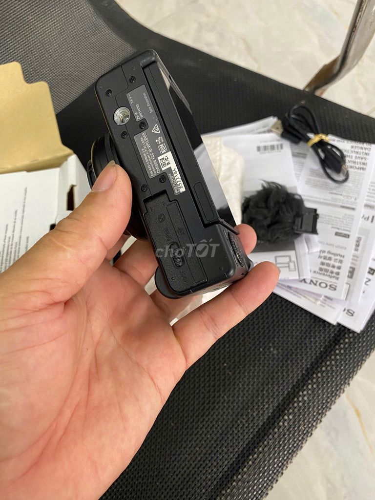 Sony ZV-1F Full box bảo hành chính hãng gần 2 năm. Mua bán Máy ảnh, Máy quay tại Quận 12 Tp Hồ Chí Minh được đăng bởi Quyên Phạm hình 2