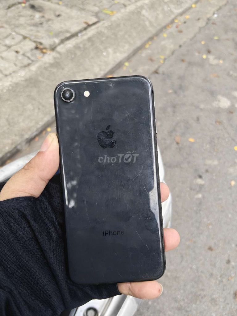 Apple iPhone 8 64GB Đen. Mua bán Điện thoại tại Quận Liên Chiểu Đà Nẵng được đăng bởi Công Lực hình 1