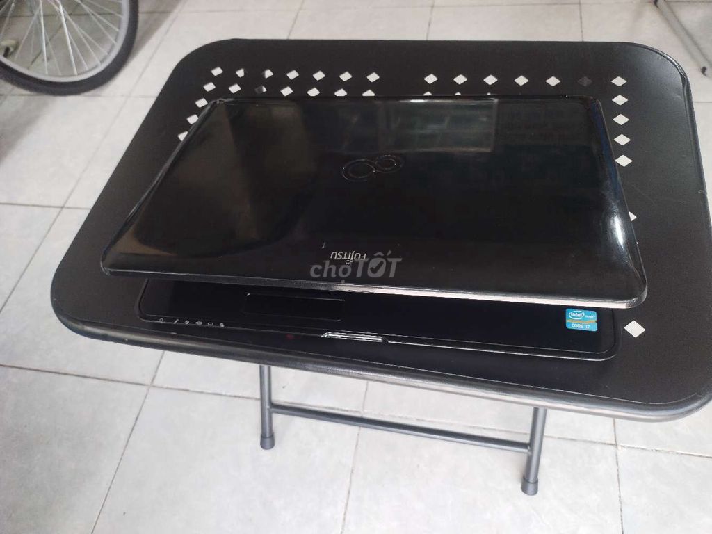 Fujitsu Core i7 QM 15.6 inch 8GB/128GB Like New. Mua bán Laptop tại Thị xã Bến Cát Bình Dương được đăng bởi Vi Tính Thế Bảo hình 1