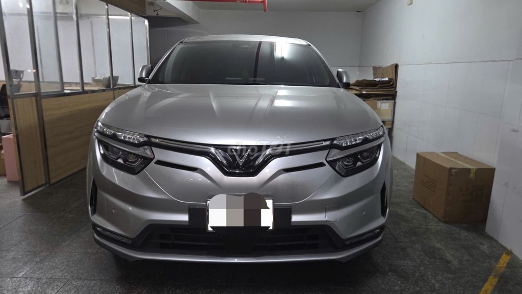 VinFast VF8, Эко 2022, серебро, 42 000 км