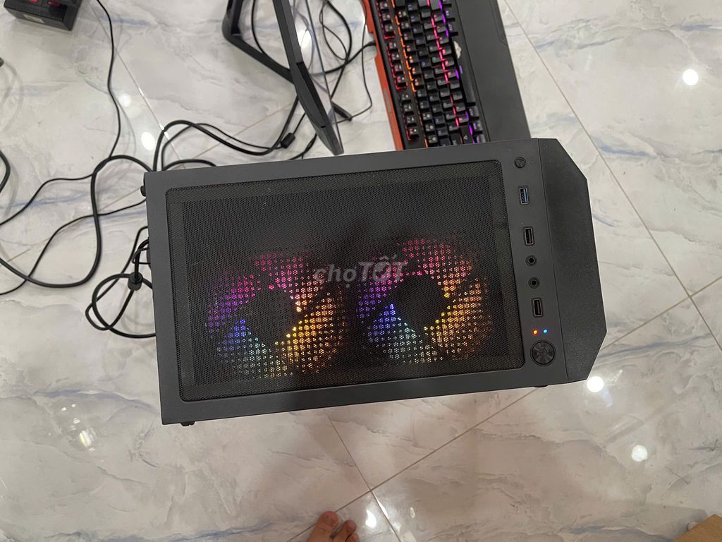 PC kèm màn hình 24"