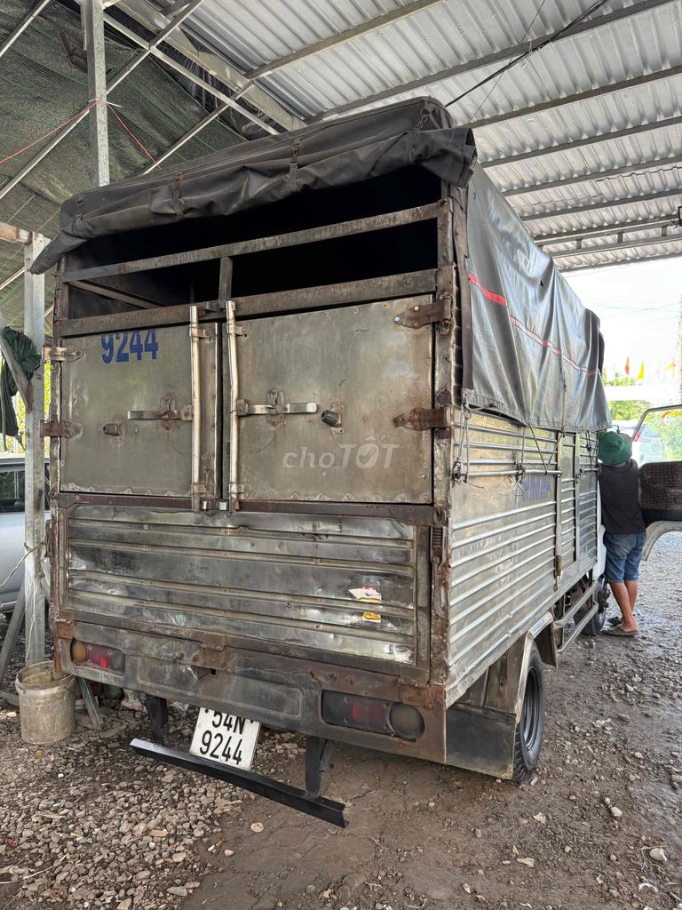 hyudai 1tấn25. đời 2001.thùng inox. máy im mạnh. Mua bán Xe tải, xe ben tại Thành phố Tân An Long An được đăng bởi Trung Dũng hình 3