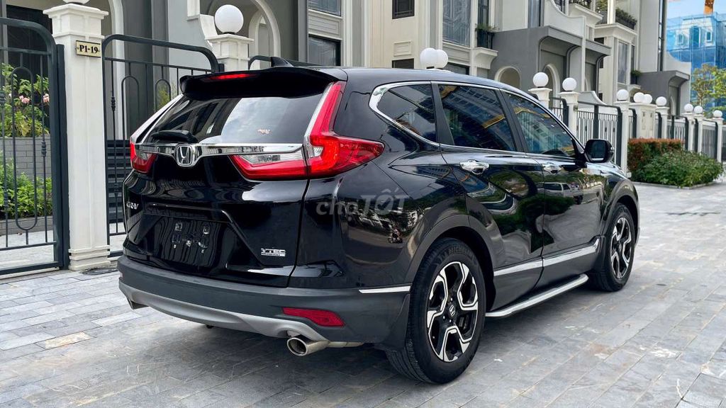 HONDA CRV G 2018 odo chuẩn 5v xe đẹp tuyệt đối. Mua bán Ô tô tại Quận Bắc Từ Liêm Hà Nội được đăng bởi Trung Auto 26 Phạm Văn Đồng hình 2