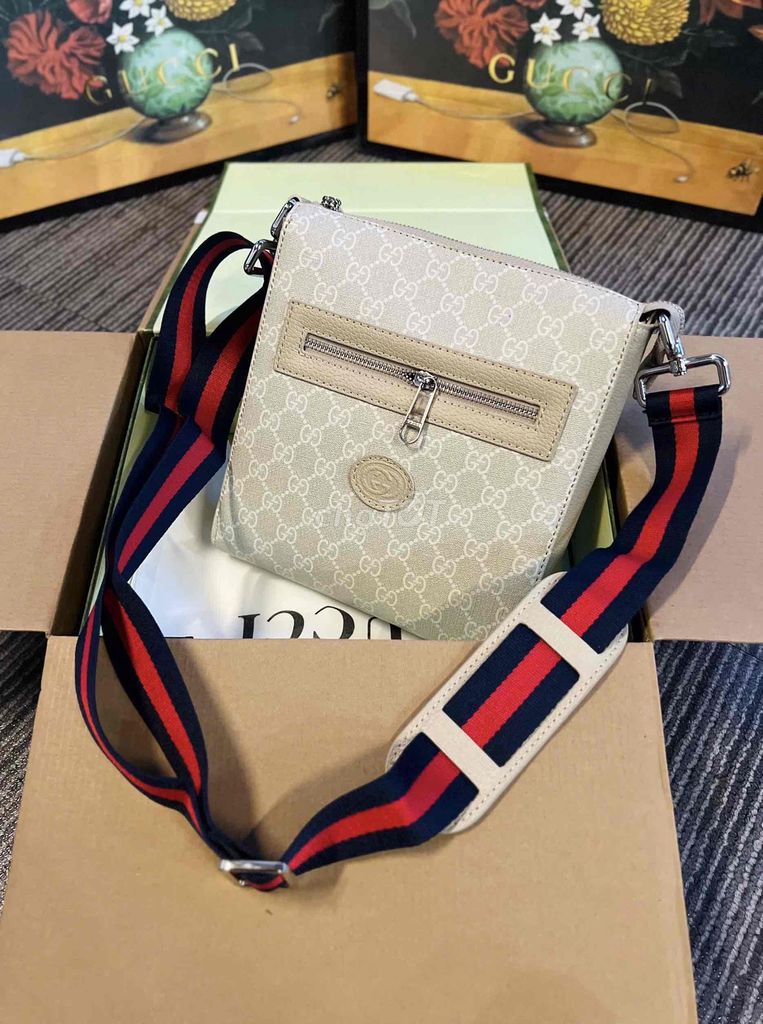 Tổng Hợp 14 Mẫu Túi Nam GC Dáng Đứng. Mua bán Túi xách tại Quận Bình Tân Tp Hồ Chí Minh được đăng bởi Trúc Phương hình 4