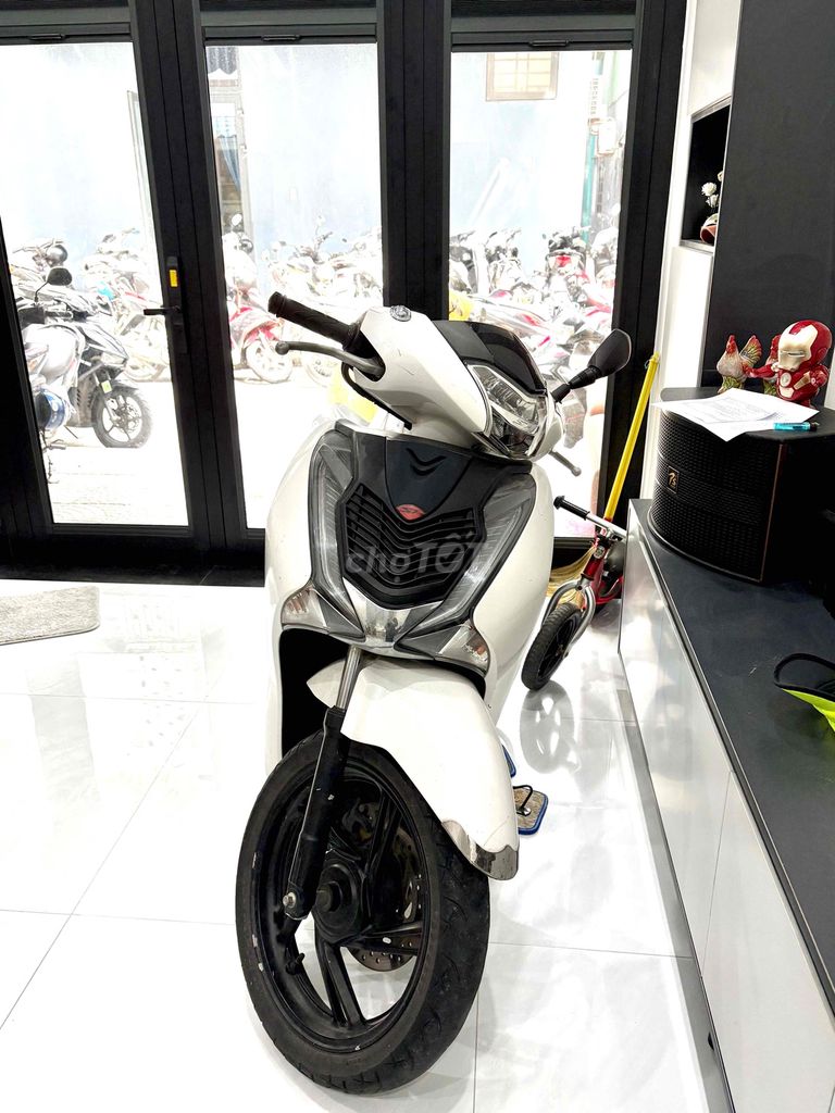 Bán Xe Sh 125i , Không có nhu cầu sử dụng. Mua bán Xe máy tại Quận Sơn Trà Đà Nẵng được đăng bởi Kim Dung hình 2