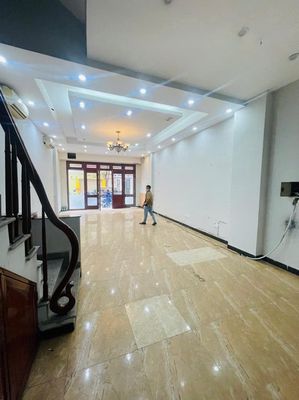 Townhouse 100 m² · 6 bed · Trần Kim xuyến