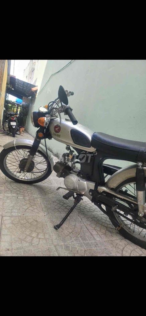 ít đi cần bán honda 68 đẹp máy êm mạnh. Mua bán Xe máy tại Quận Thanh Khê Đà Nẵng được đăng bởi Thi hình 2