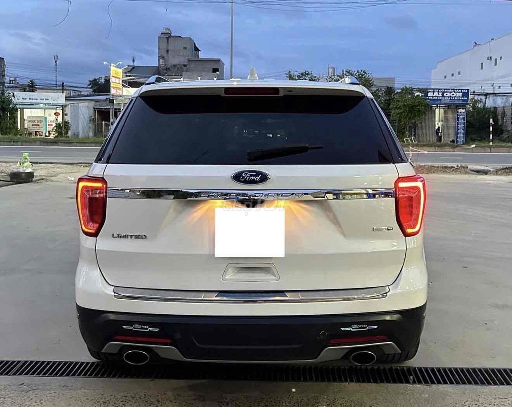 Ford Explorer 2018 dk 2019 xe 1 chủ full ls hãng. Mua bán Ô tô tại Quận Gò Vấp Tp Hồ Chí Minh được đăng bởi ANH KIET AUTO hình 3