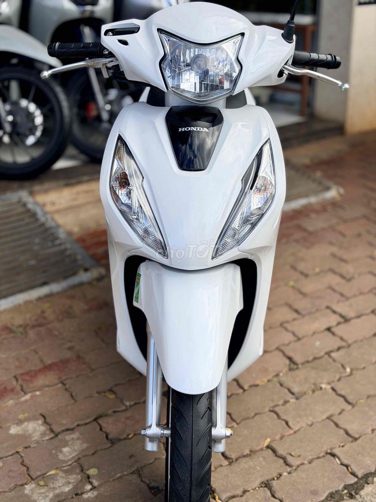 VISION 2024 MÀU TRẮNG KHÁCH HỎI NHIỀU. Mua bán Xe máy tại Thành phố Buôn Ma Thuột Đắk Lắk được đăng bởi CẦM ĐỒ TUẤN ĐẠT hình 2