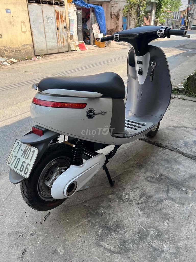 Электрический скутер DK Bike Gogo белый