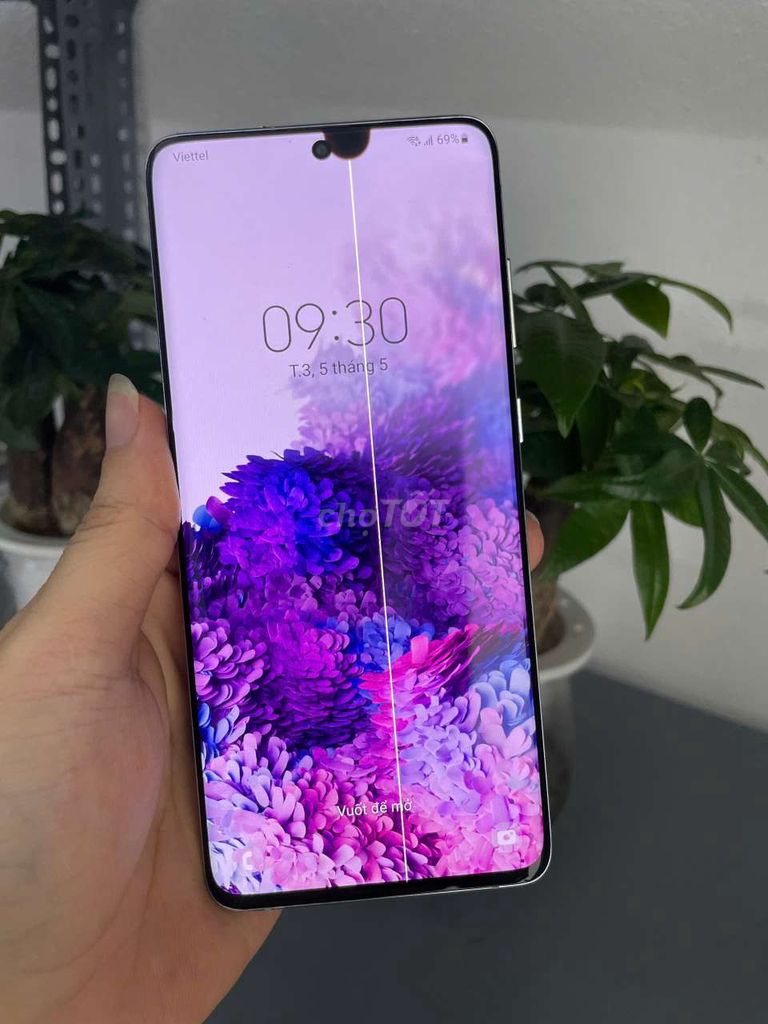 Samsung S20 Plus 5G Ram 12/256GB bản 1 Sim. Mua bán Điện thoại tại Quận Nam Từ Liêm Hà Nội được đăng bởi Việt Thắng hình 1