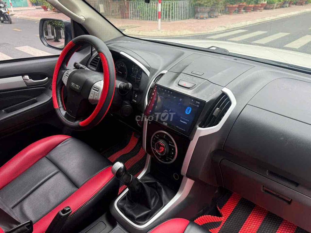 Isuzu Mu X 2.5 số sàn đời cuối 2016. Mua bán Ô tô tại Huyện Bình Chánh Tp Hồ Chí Minh được đăng bởi Như Đạo hình 12