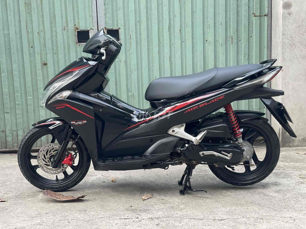 Honda Airblade 110 Fi dky 2015 mới 99%. Mua bán Xe máy tại Quận Bắc Từ Liêm Hà Nội được đăng bởi My hình 5