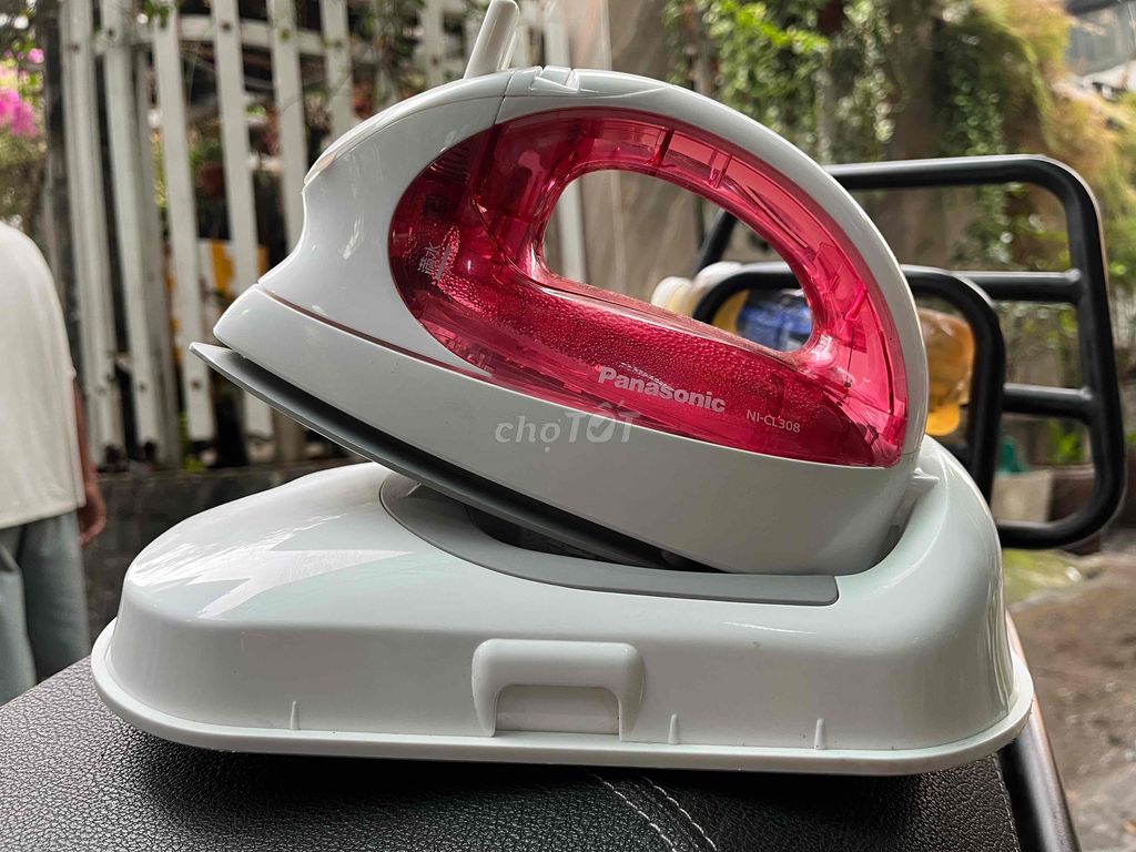 Bàn ủi hơi nước Panasonic NI-CL308. Mua bán Nội thất, đồ gia dụng khác tại Quận 12 Tp Hồ Chí Minh được đăng bởi Nguyen Gia Ngoc hình 1