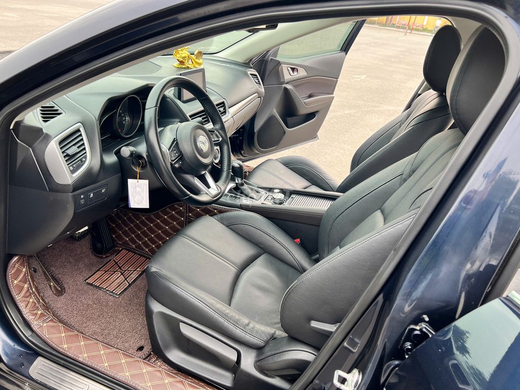 Mazda 3 Facelit, 2017 1.5 AT Sedan. Rất Mới. Mua bán Ô tô tại Quận Long Biên Hà Nội được đăng bởi Phạm Ngọc Lâm hình 13