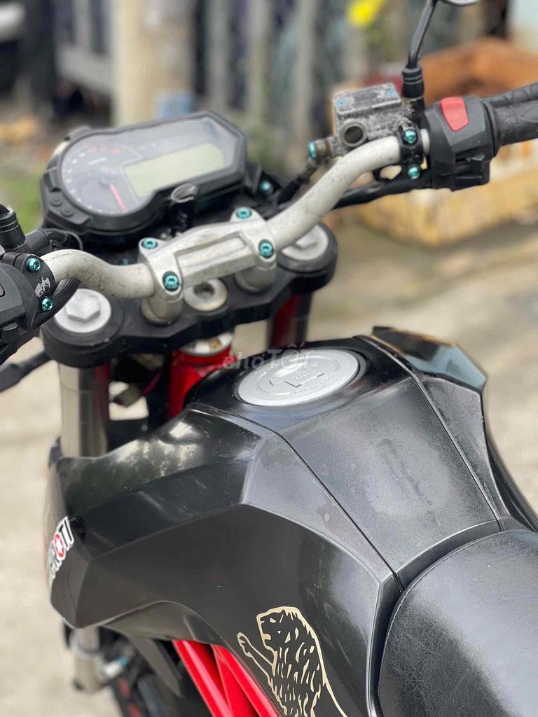 Benelli TNT125 Bstp có cccd chủ xe. Mua bán Xe máy tại Quận Bình Tân Tp Hồ Chí Minh được đăng bởi Nguyễn Trần Khắc Trường hình 4