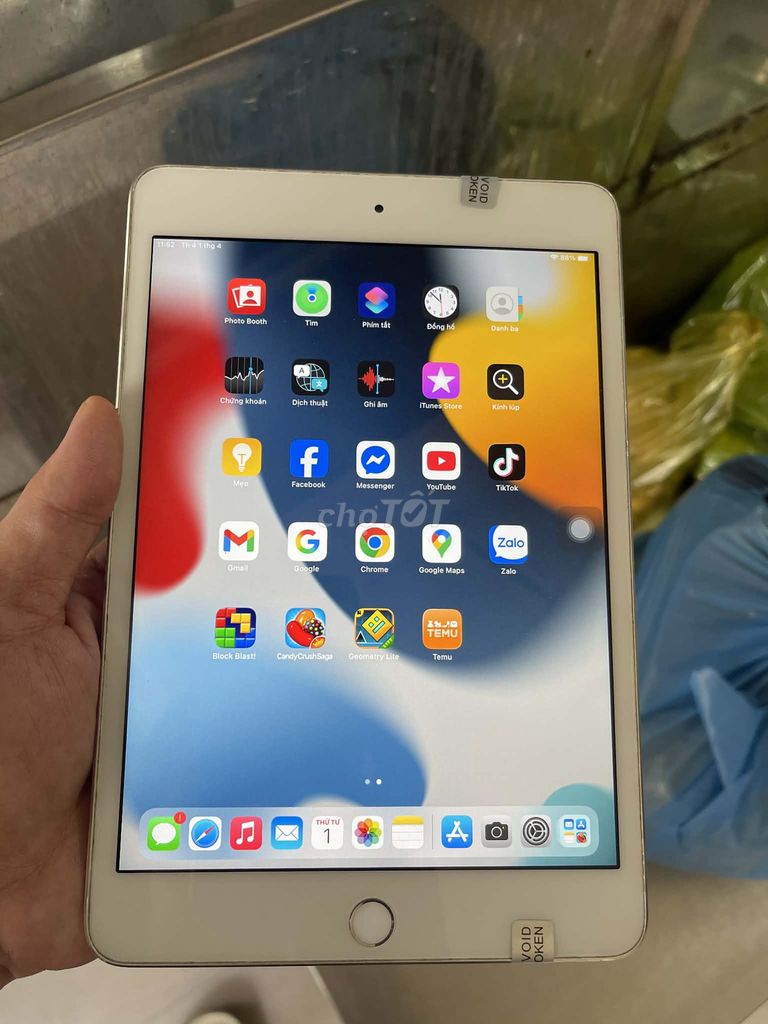 Apple iPad mini 4 128GB Wifi Bạc Đã sử dụng. Mua bán Máy tính bảng tại Quận 11 Tp Hồ Chí Minh được đăng bởi phong hình 1