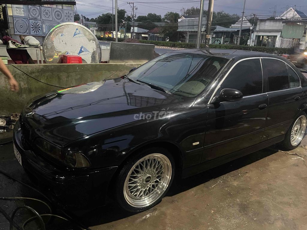 BMW 3 Series số sàn 528i - 6666666 km. Mua bán Ô tô tại Thị xã Bến Cát Bình Dương được đăng bởi Trần Sỹ Đạt hình 2