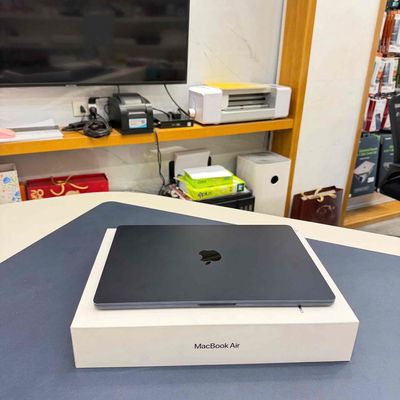 MacBook Air M4 15 inch 16GB/256GB