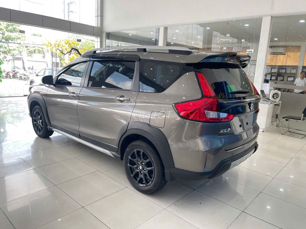 Suzuki XL7 Hybrid 2025 Xám GIAO NGAY 190 triệu. Mua bán Ô tô tại Quận Gò Vấp Tp Hồ Chí Minh được đăng bởi công ty ô tô Sài Gòn đại lý ô tô Su zu ki chính hãng hình 4