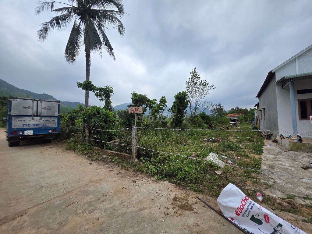 Gia đình cần bán lô đất thổ cư ngay khu sinh hoạt cộng đồng đồng sim