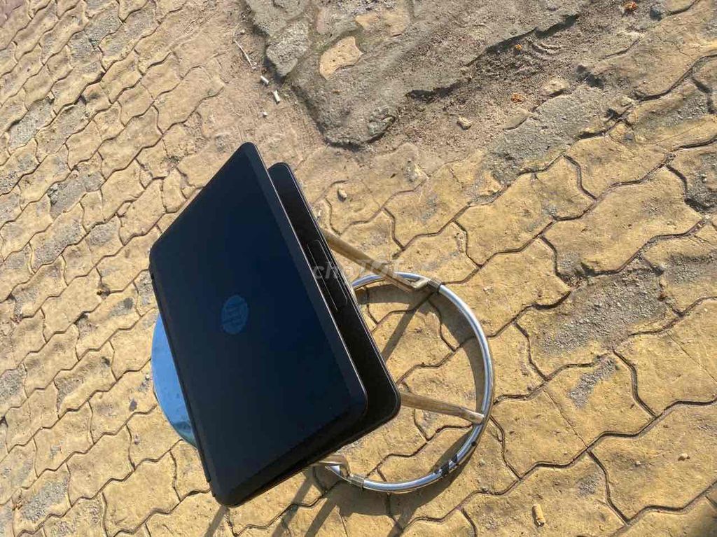 HP 14.0 inch i3 Gen 3 4GB/500GB Đã sử dụng. Mua bán Laptop tại Thành phố Thuận An Bình Dương được đăng bởi phúc cần alo ko nhắn tin  hình 1
