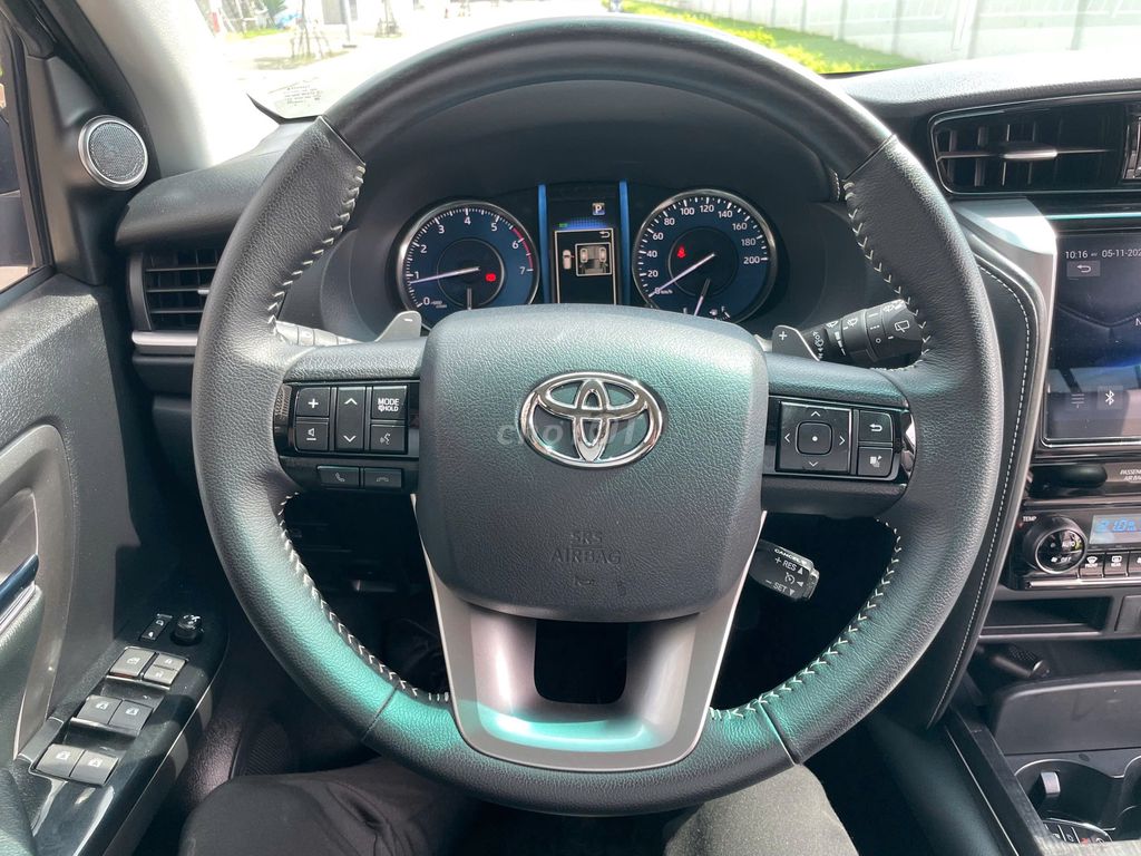 Toyota Fortuner 2.7 4x2 AT 2024 - 20000 km. Mua bán Ô tô tại Thành phố Dĩ An Bình Dương được đăng bởi Siêu Thị Ô Tô Bình Dương  hình 9