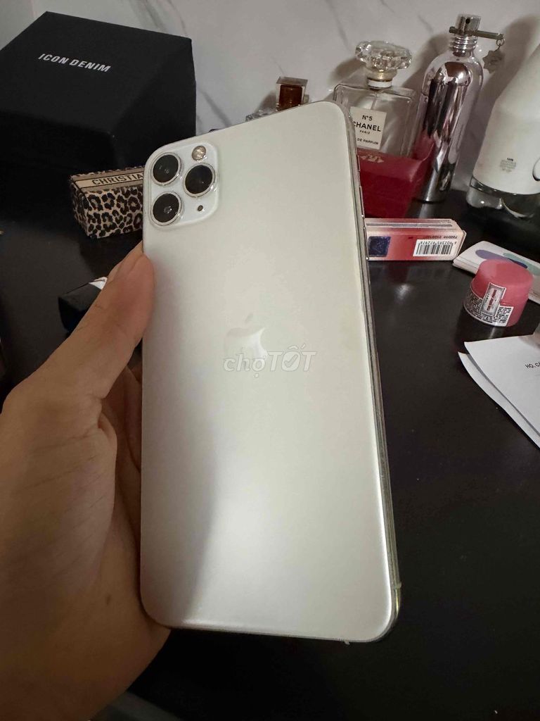 Apple iPhone 11 Pro Max 256GB Trắng. Mua bán Điện thoại tại Quận Hải Châu Đà Nẵng được đăng bởi Thuỷ Phan hình 1