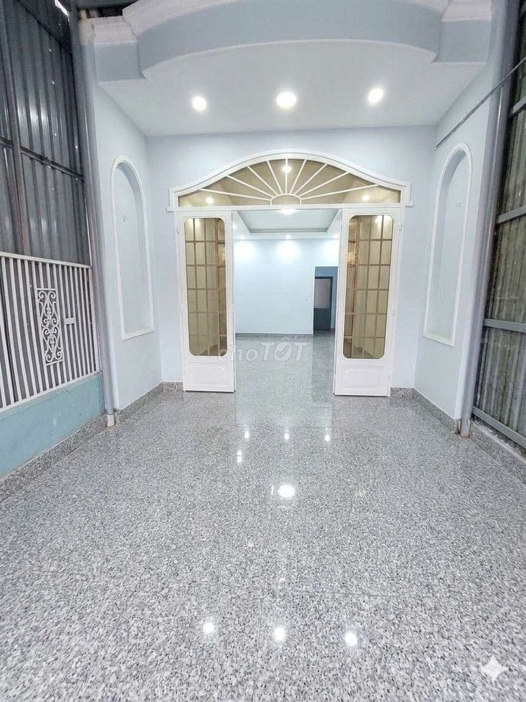 Rent · 2 bd · 100 м² · Quận 12, ул. Đường Lê Thị Riêng