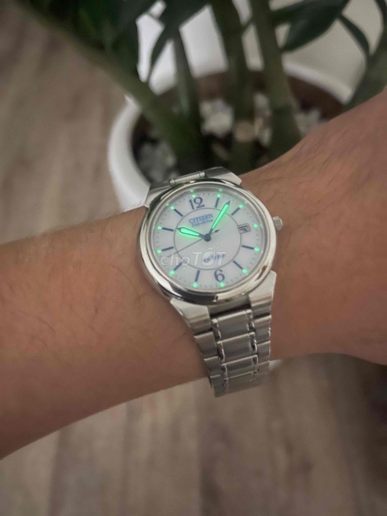 Citizen eco drive pin năng lượng cho tay bé