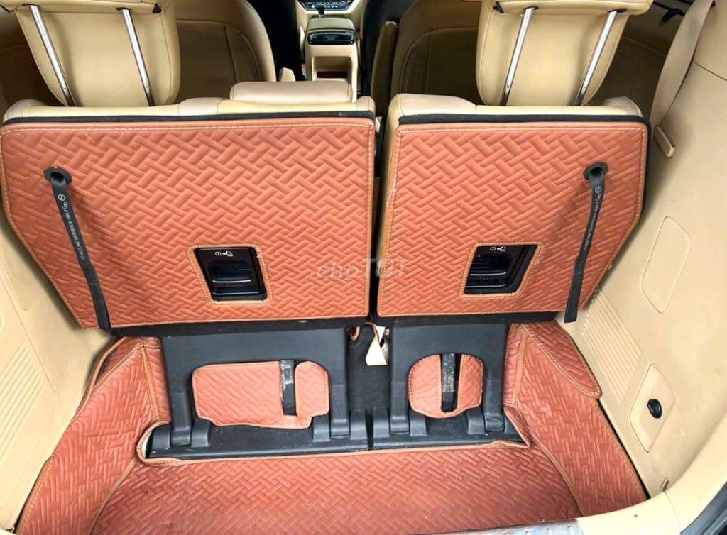 Kia Sedona 2018 GATH chính chủ cavet, xe rất đẹp.. Mua bán Ô tô tại Quận 5 Tp Hồ Chí Minh được đăng bởi Nam Nguyễn hình 9