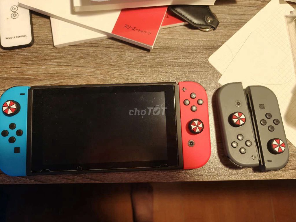 Máy chơi game Nintendo Switch v1 đủ phụ kiện. Mua bán Thiết bị chơi game tại Quận Bắc Từ Liêm Hà Nội được đăng bởi Long hình 1