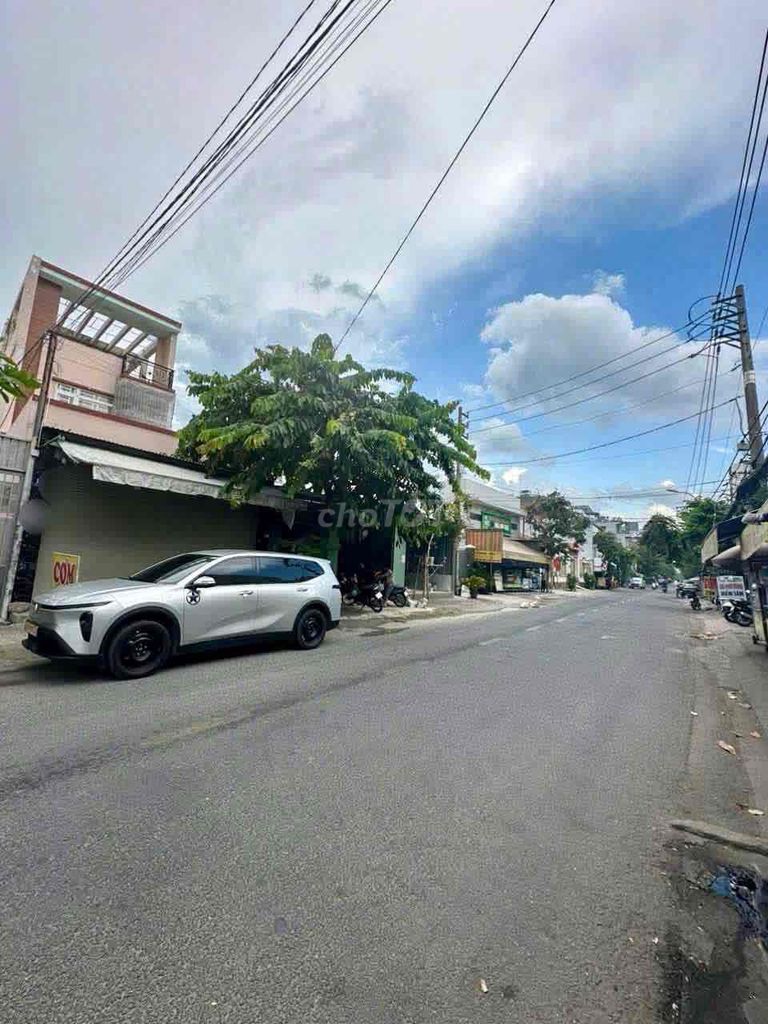 Rent · 5 bd · 209 м² · Quận 12, ул. Nguyễn Thị Sáu