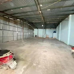 Kho, Xưởng hẻm xe hơi Hiền Vương 10x20, 16 triệu/tháng