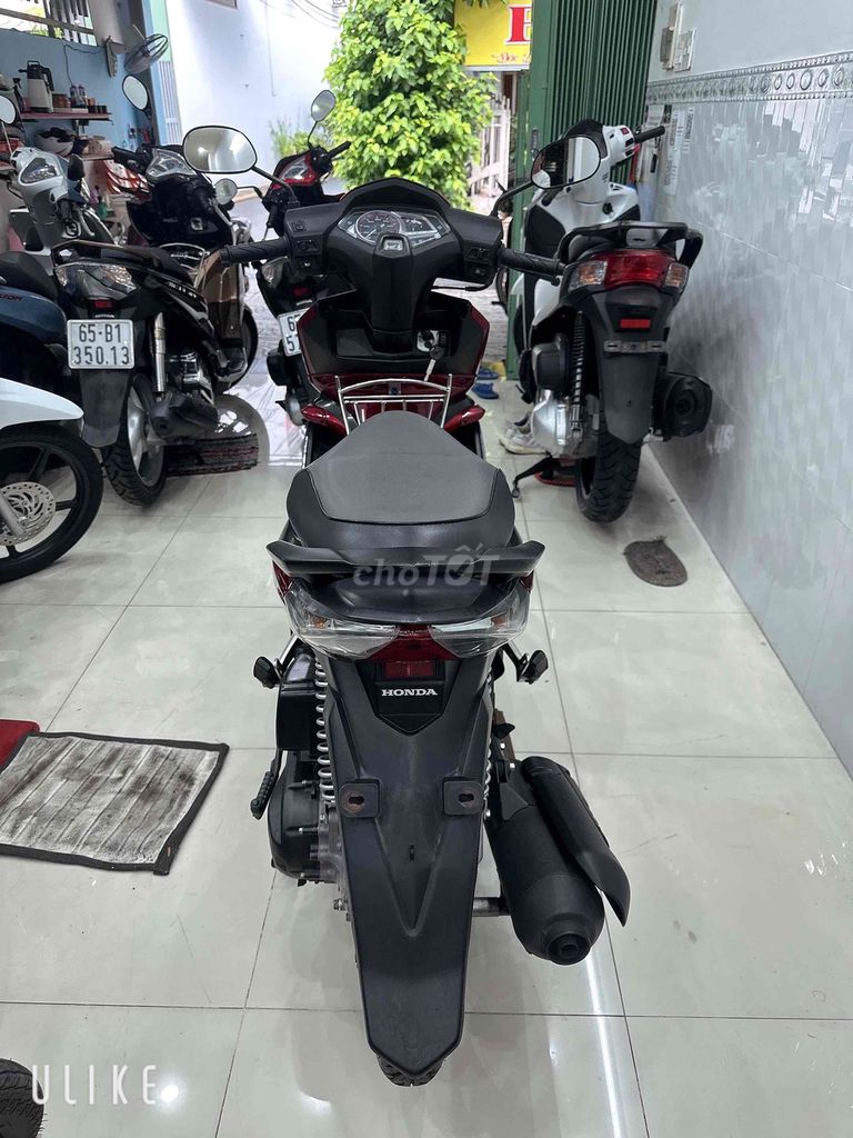 Honda Air Blade Fi ( Thái Lan ) Đời 2011. Mua bán Xe máy tại Quận Ninh Kiều Cần Thơ được đăng bởi CH XE MÁY 7 THÀNH hình 6