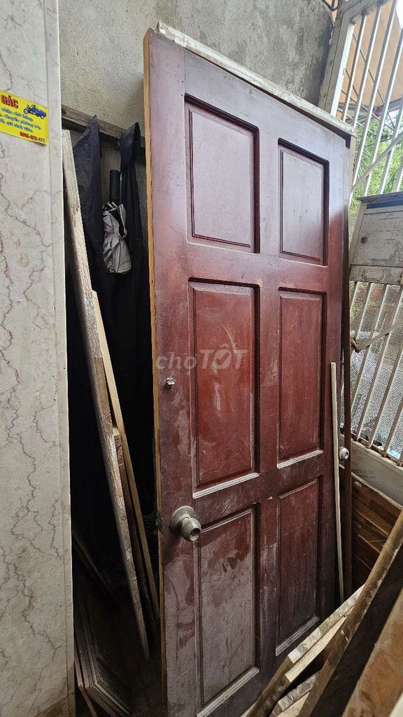 Cửa gỗ Gỗ tự nhiên Nâu đỏ Cổ điển. Mua bán Nội thất, đồ gia dụng khác tại Quận Tân Bình Tp Hồ Chí Minh được đăng bởi Lê Minh hình 1