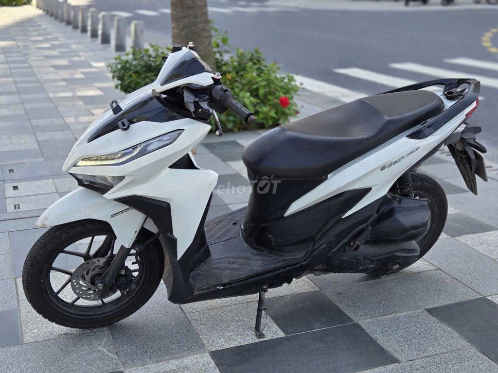 Honda Vario 125 Trắng Tự động. Mua bán Xe máy tại Quận Sơn Trà Đà Nẵng được đăng bởi Huỳnh Bi hình 2