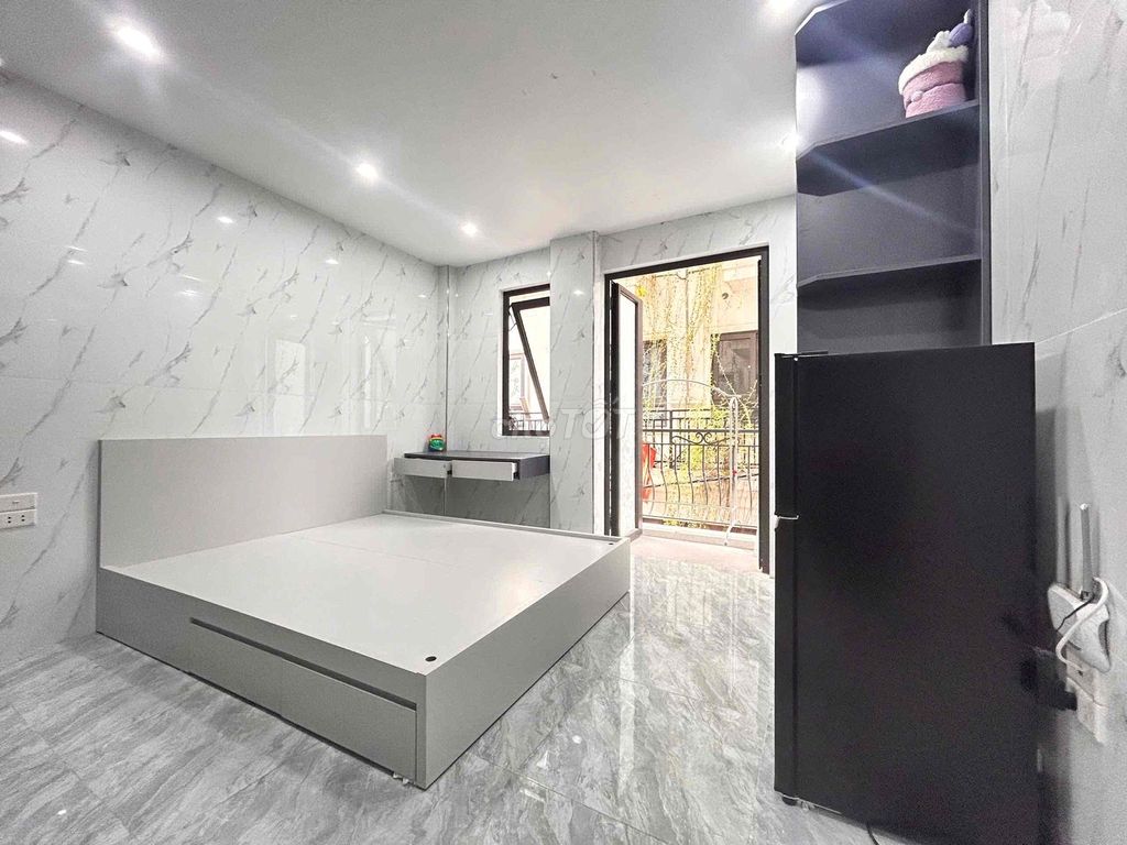 Комната с большим балконом, переулок 177, Кау Дьен