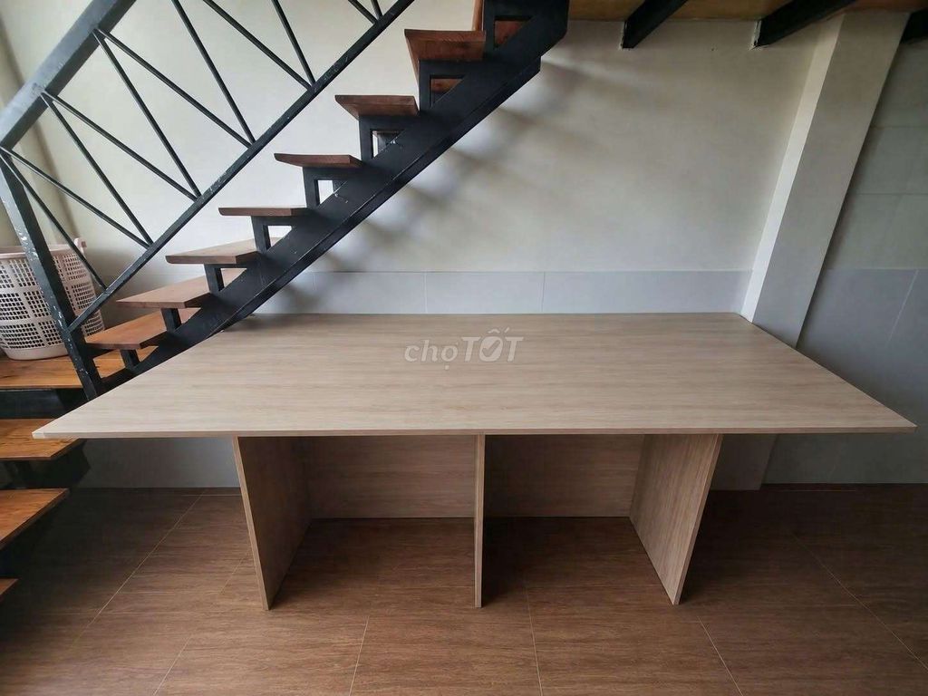 Bàn văn phòng Gỗ Vàng nhạt 8 người. Mua bán Đồ dùng văn phòng tại Thành phố Đà Lạt Lâm Đồng được đăng bởi Hoàng Kim Phát hình 1