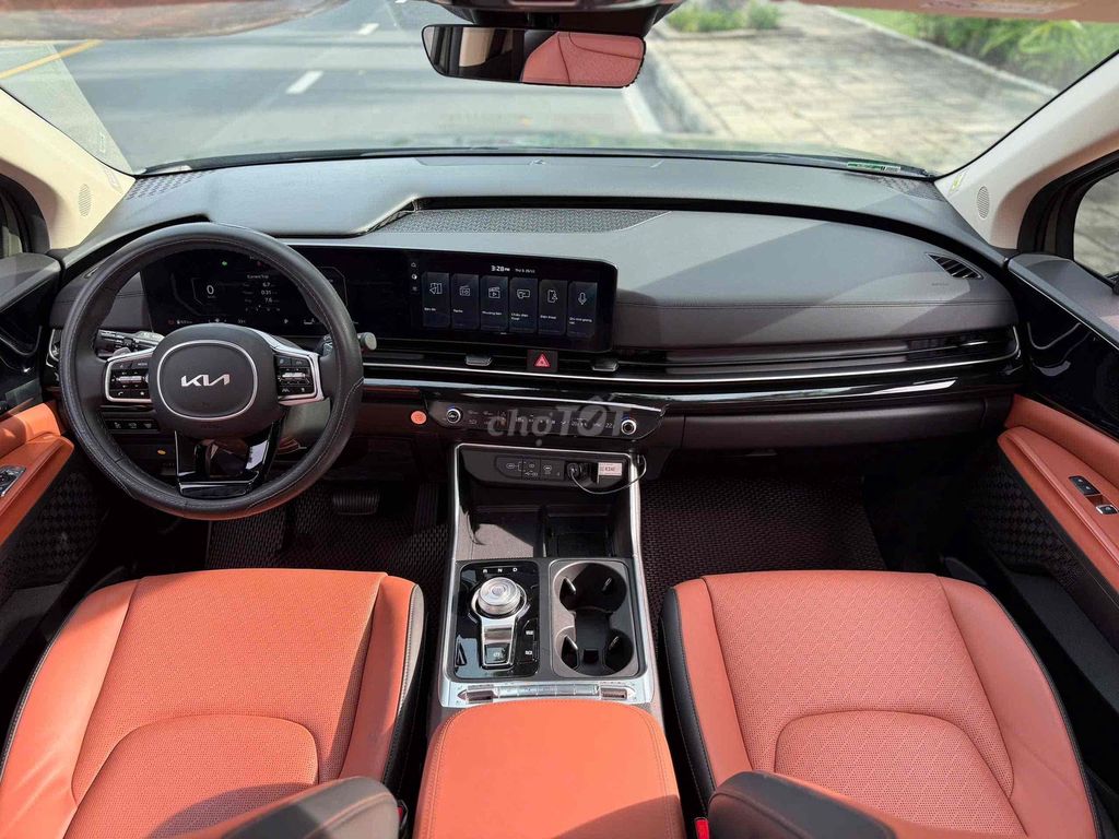 Carnival Signature 2.2 form 2025 odo mới 20.000km. Mua bán Ô tô tại Quận 1 Tp Hồ Chí Minh được đăng bởi Nguyên hình 12