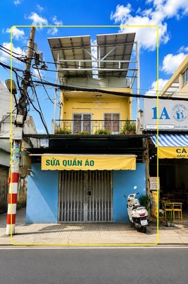 Nhà phố 90 m² · 2 PN · Đường Nguyễn Hữu Tiến
