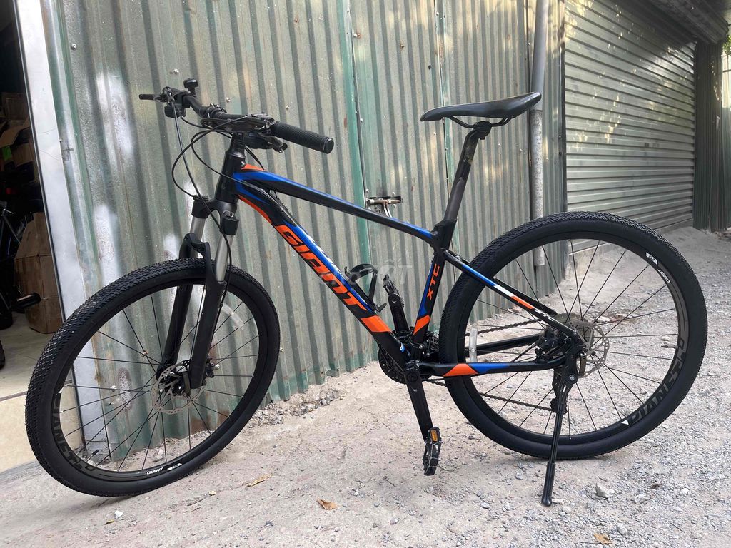 Xe đạp địa hình Giant XTC 800 Nhôm. Mua bán Xe đạp tại Quận Thanh Xuân Hà Nội được đăng bởi Sơn Lâm Bike 30 Ngõ 345 Khương Trung HN hình 5