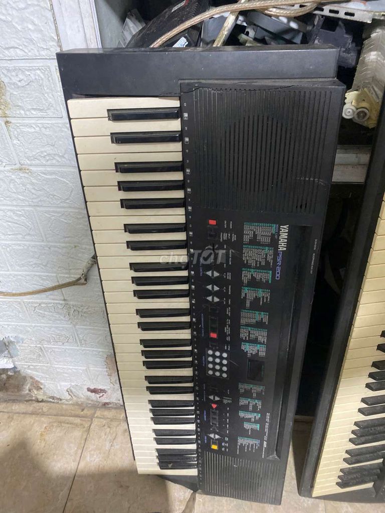 Đàn organ yamaha PSR200 cho thợ