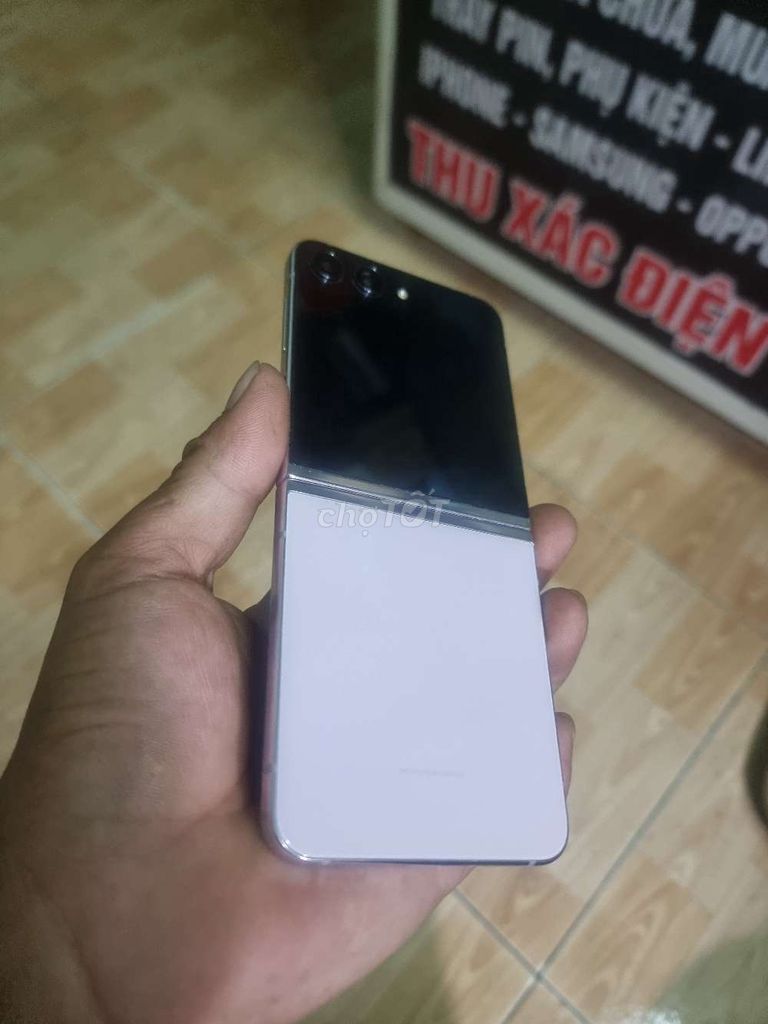 Samsung Z Flip5 256GB Tím nhạt. Mua bán Điện thoại tại Thành phố Vũng Tàu Bà Rịa - Vũng Tàu được đăng bởi sơn vũng tàu hình 1