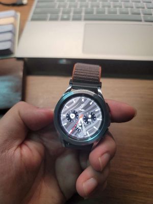 Đồng hồ Samsung watch 4 classic 42mm chính hãng. Mua bán Thiết bị đeo thông minh tại Huyện Hoài Đức Hà Nội được đăng bởi Nguyễn Thuận