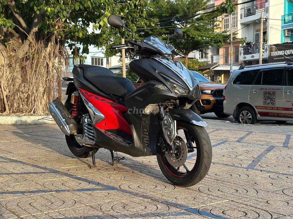 Yamaha NVX 155 ABS 2019 черная, красная