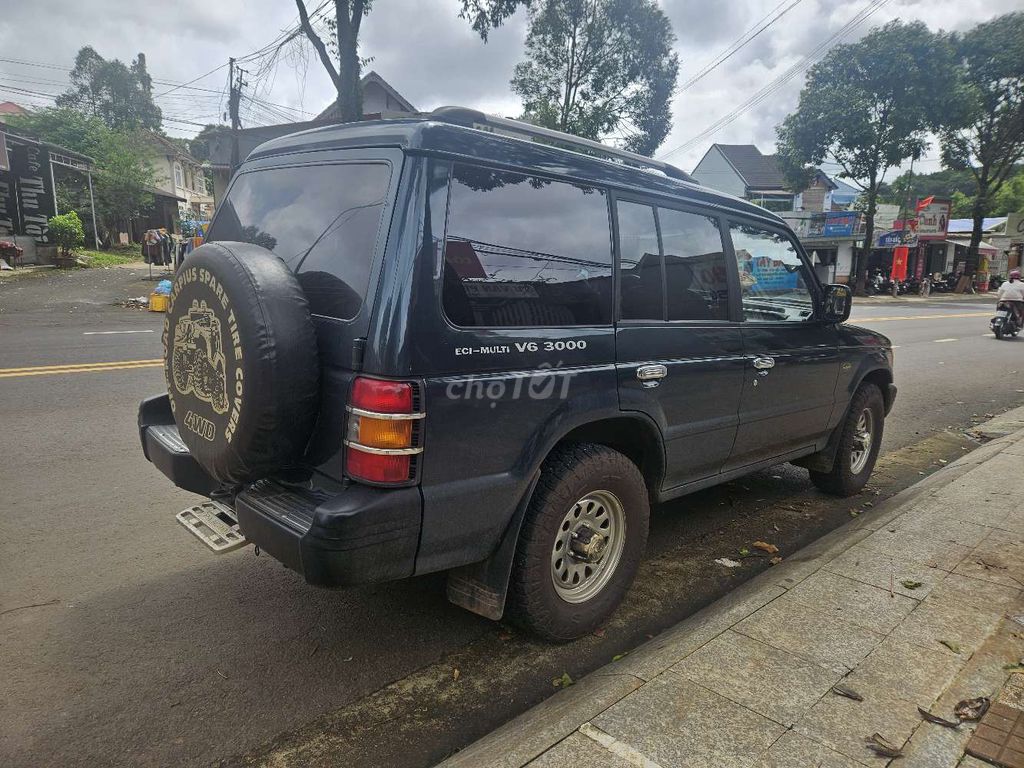 xe 2 cầu, 6 máy. Mitshubisi Pajero. Mua bán Ô tô tại Huyện Đắk R'Lấp Đắk Nông được đăng bởi Thái Chánh hình 4