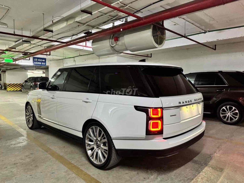 LandRover Range Rover Vouge 3,0 2019 - 50000 km. Mua bán Ô tô tại Quận Cầu Giấy Hà Nội được đăng bởi Lê Như Hiếu hình 4