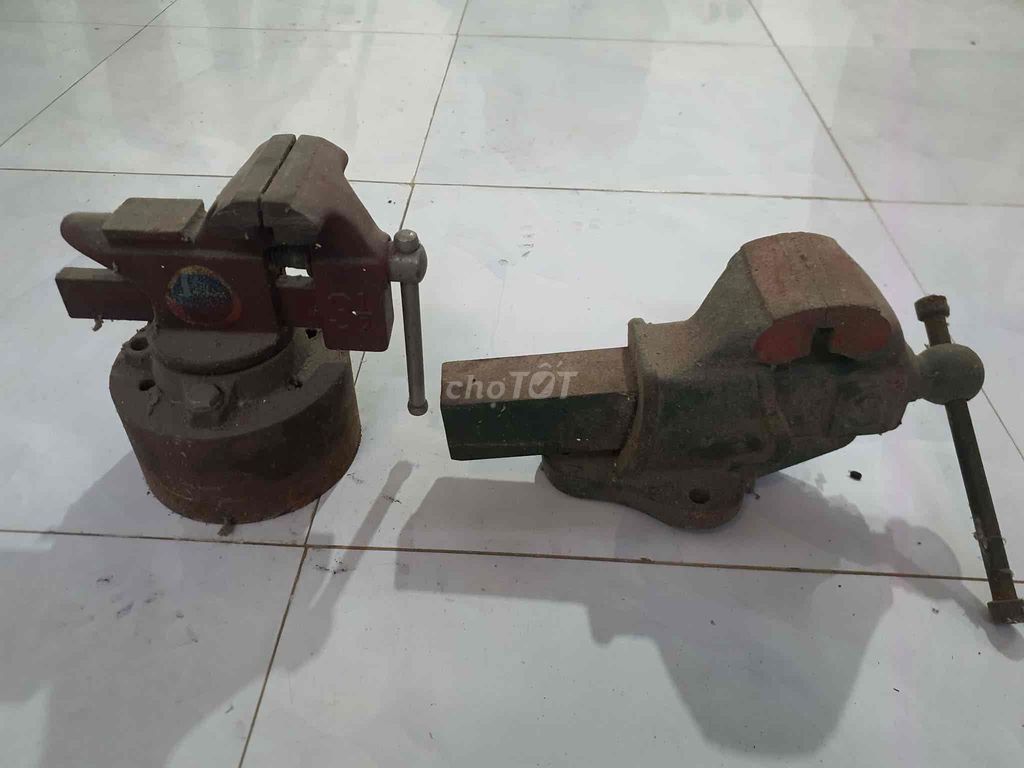 Ê tô Kim loại Nâu đỏ. Mua bán Đồ chuyên dụng, Giống nuôi trồng tại Thành phố Vĩnh Long Vĩnh Long được đăng bởi Loan hình 1
