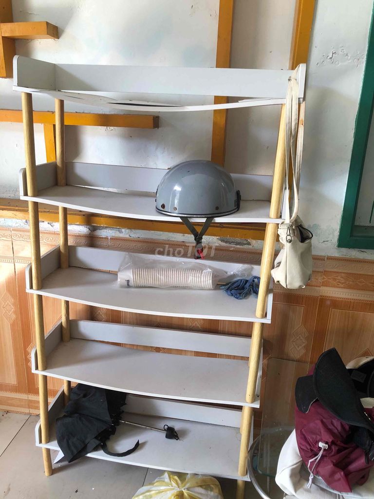 Kệ sách gỗ 5 tầng trắng vàng nhạt. Mua bán Tủ, kệ gia đình tại Quận Sơn Trà Đà Nẵng được đăng bởi hien hình 1